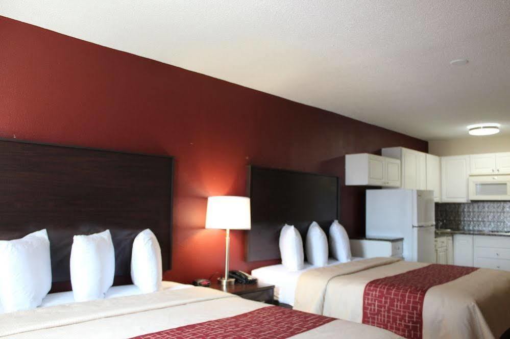 Red Roof Inn & Suites Jacksonville, Nc Extérieur photo